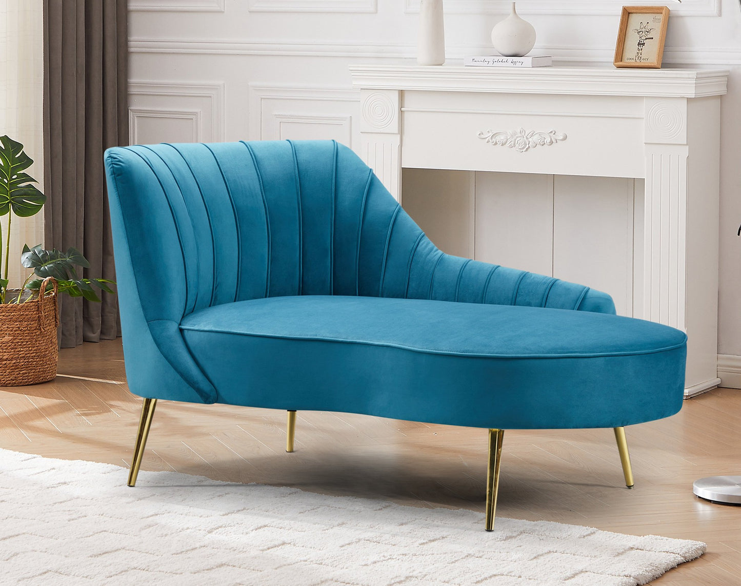 Halton Velvet Chaise Longue